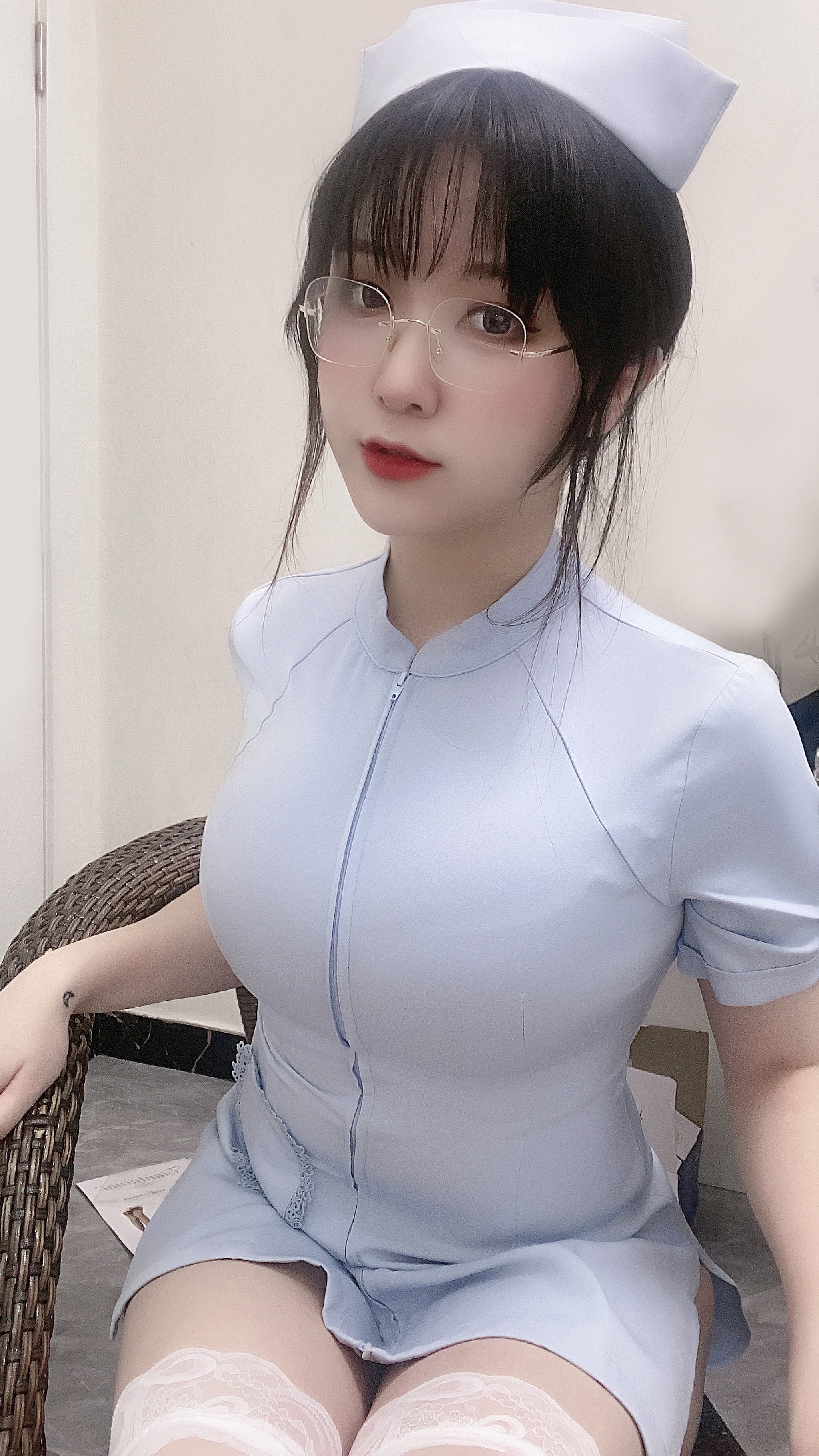 图片[1]-奇行家狗崽 – NO.009 七三蓝护士 [16P]-XikXak